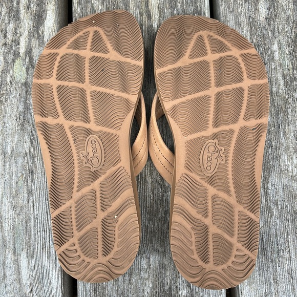 Chaco Leather Flips - Picture 7 of 7